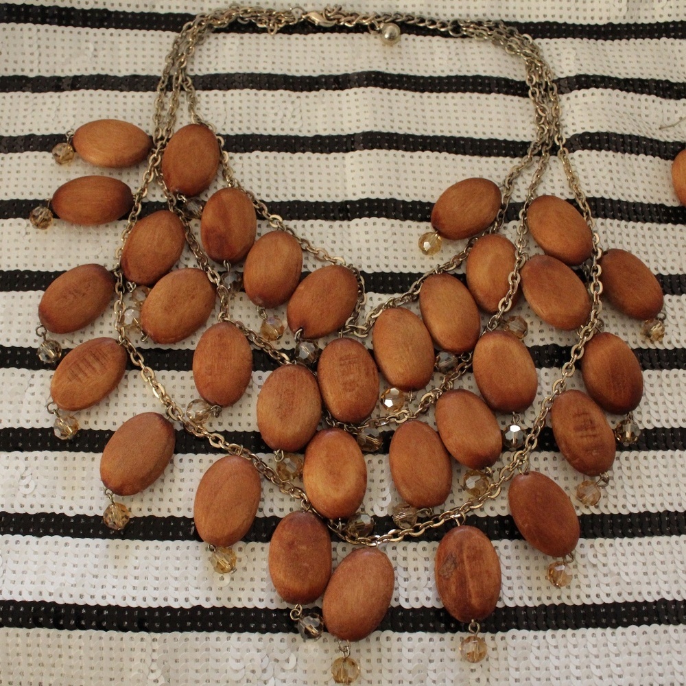 Beautiful Wooden Necklace and Bracelet Set